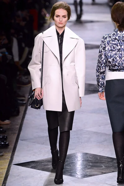 Look 23